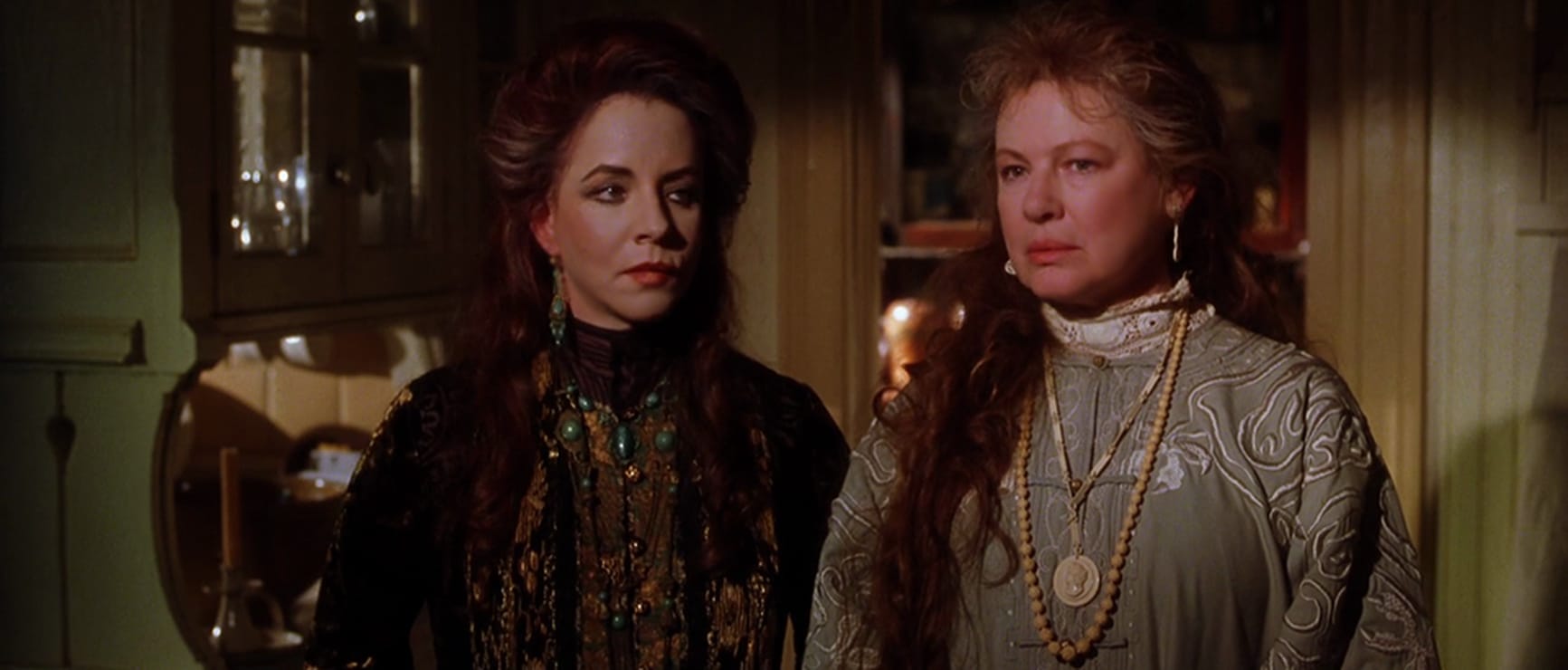 Stockard Channing and Dianne Wiest