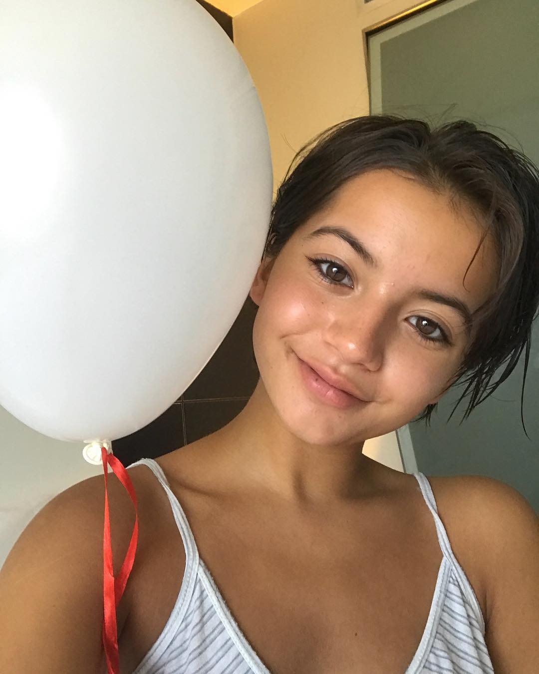 Isabela Moner Image 