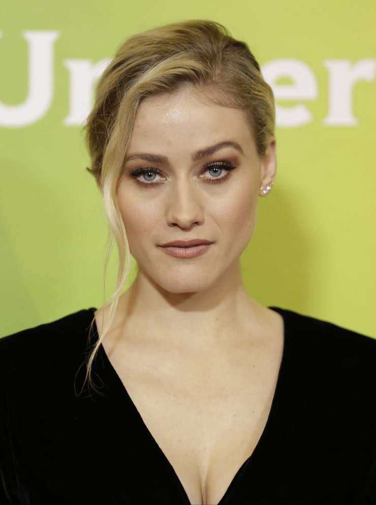 Picture of Olivia Taylor Dudley