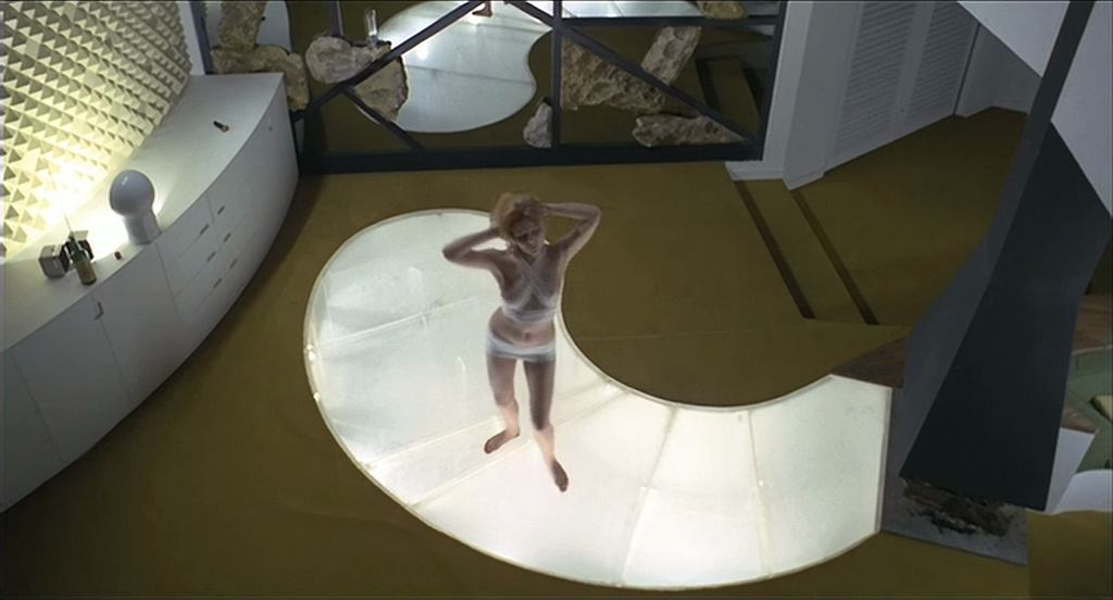 The Laughing Woman (1969)