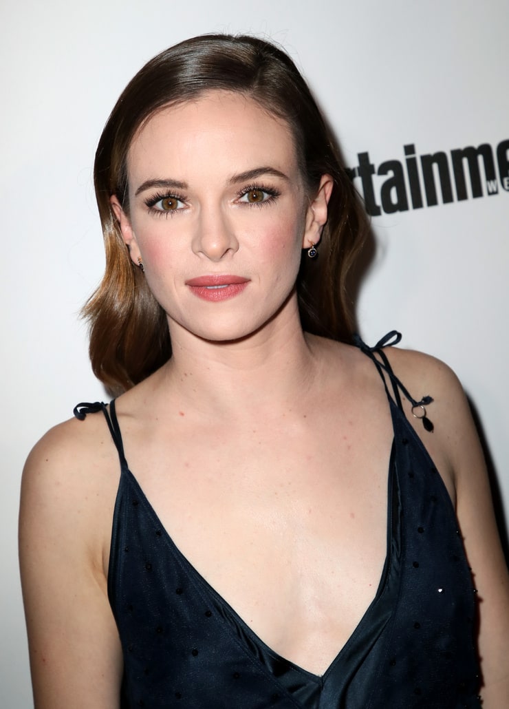 Next photo of Danielle Panabaker