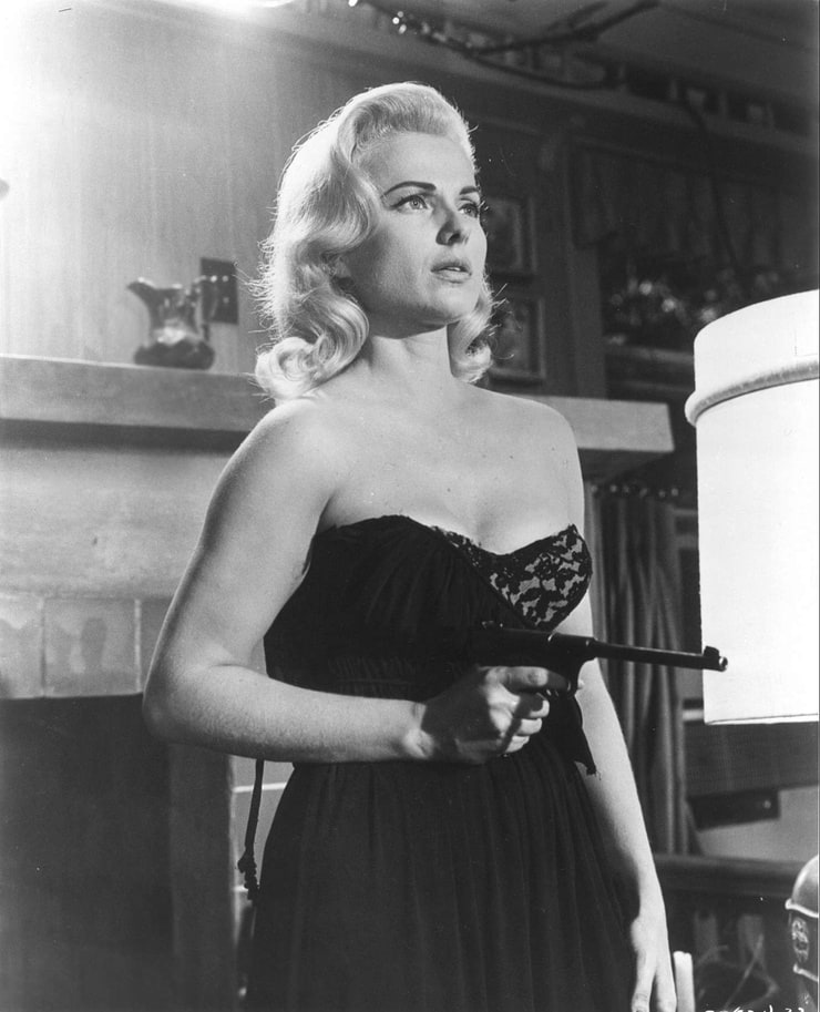 Picture of Martha Hyer.