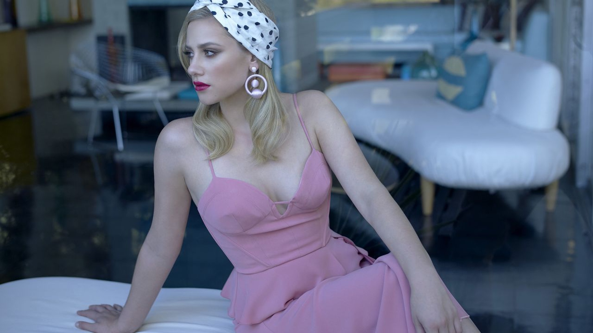 Lili Reinhart