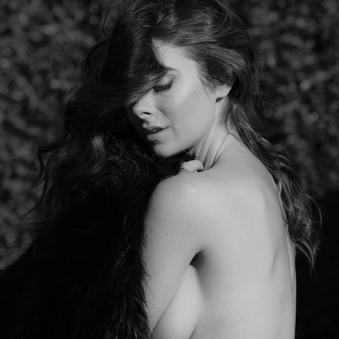 31+ Amazing Photos of Allison Paige - Miran Gallery.