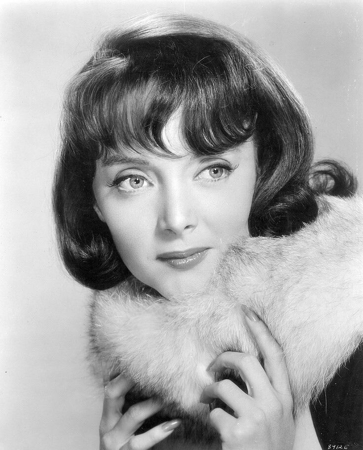 Picture of Carolyn Jones