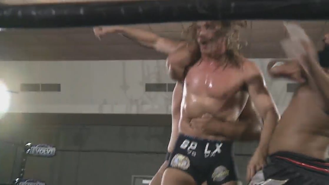 Chris Dickinson & Jaka vs. Keith Lee & Matt Riddle (2017/09/22)