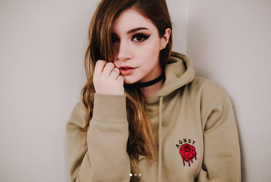 Chrissy Costanza