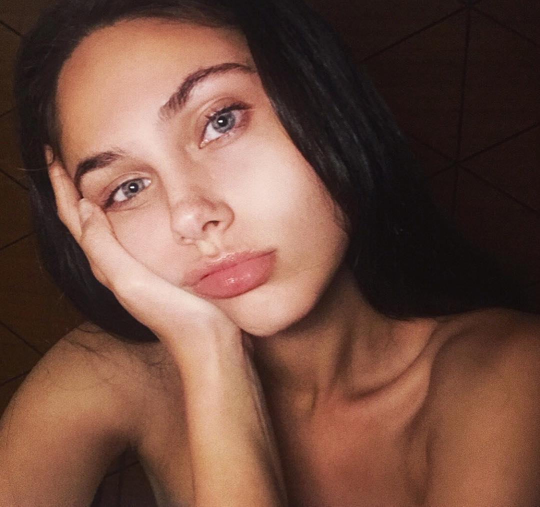 Vika Bronova Vika Bronova
