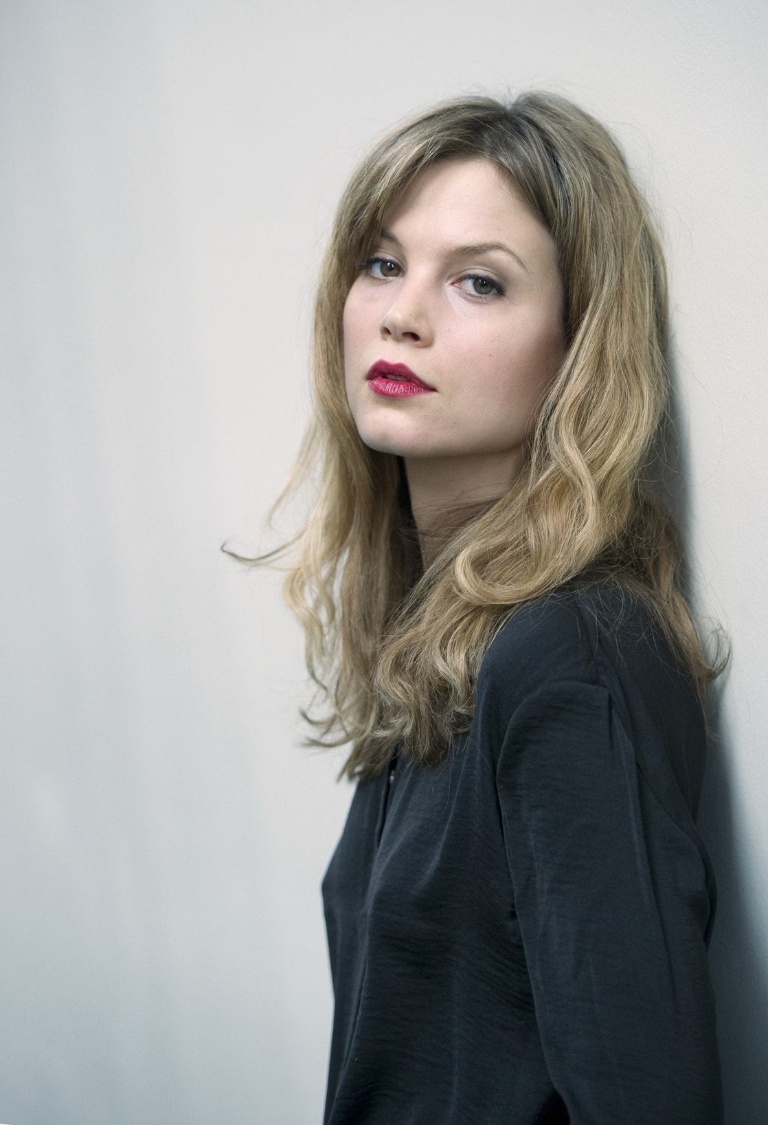 Sylvia Hoeks picture