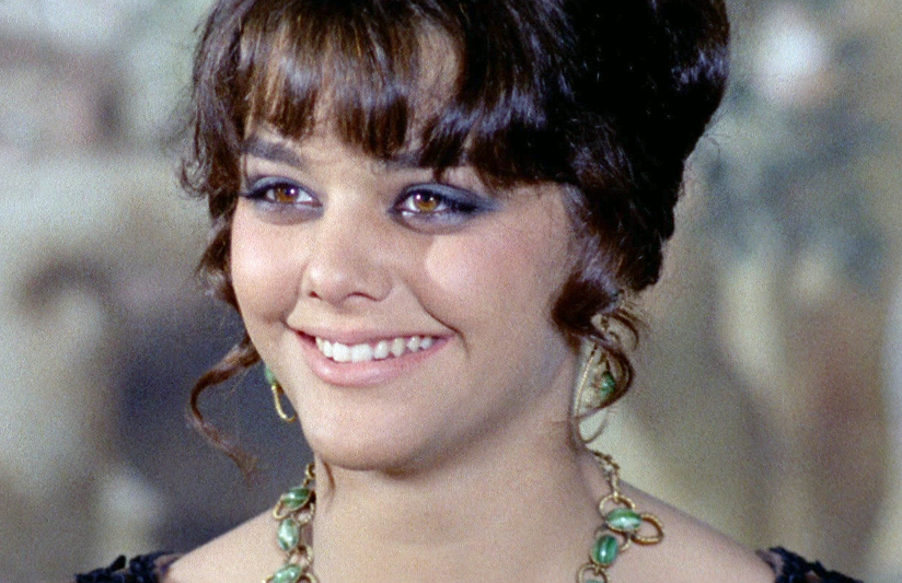 Tina Aumont Tina Aumont