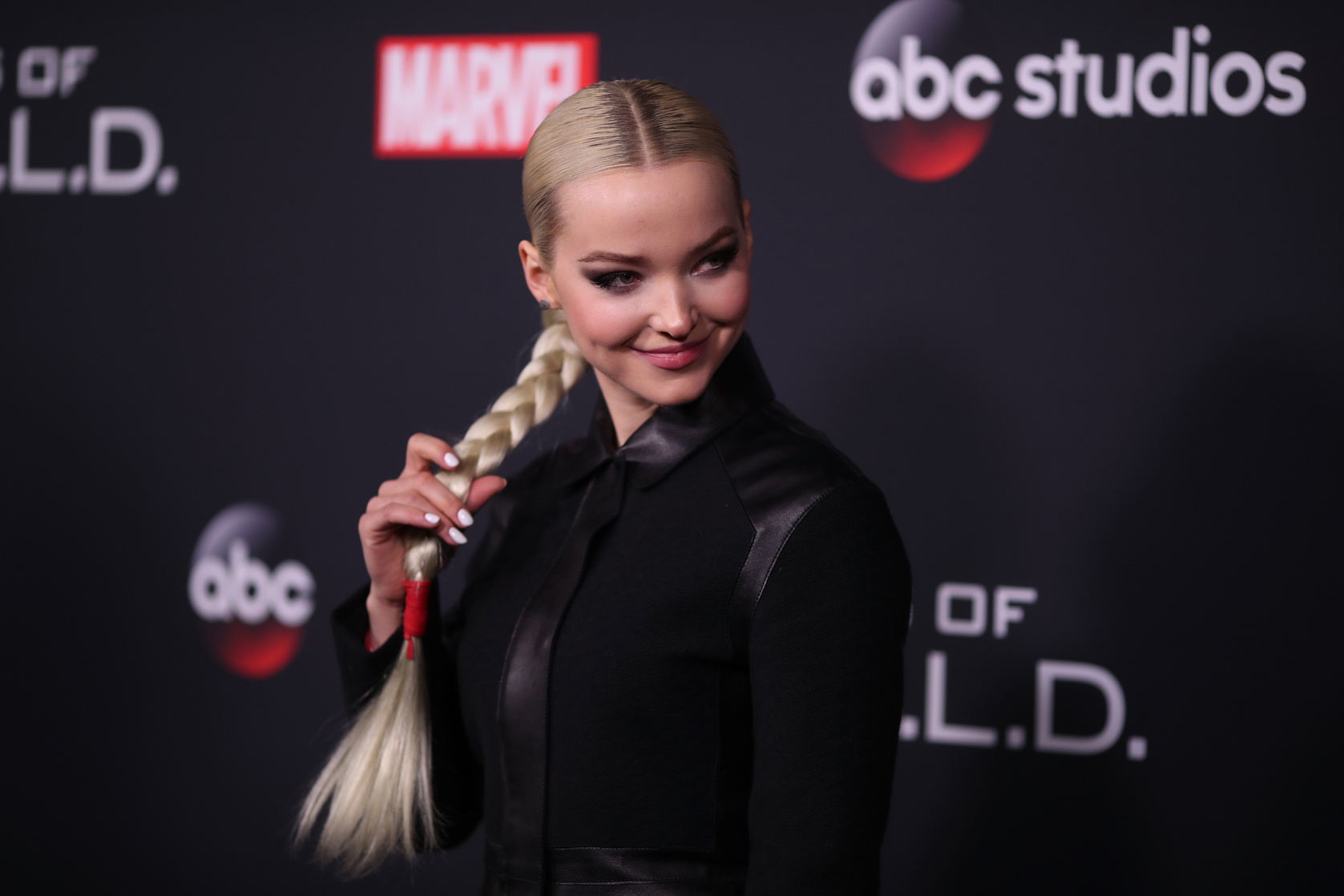 Dove Cameron