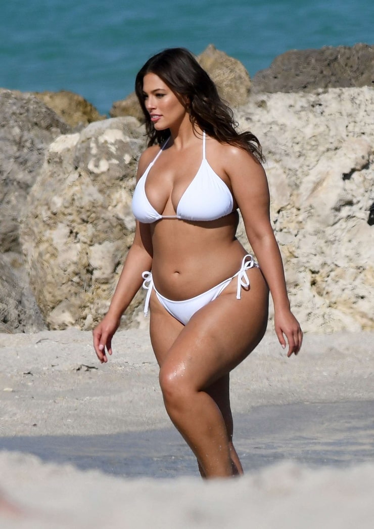 Best Ashley Graham Pics Ideas On Pinterest Ashley Graham