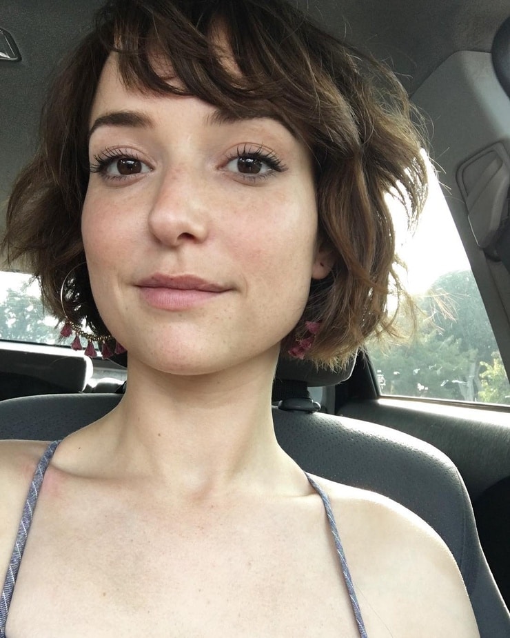 Milana vayntrub фото