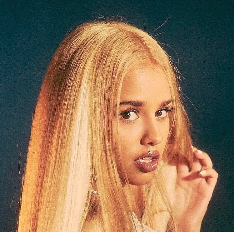 Tommy Genesis