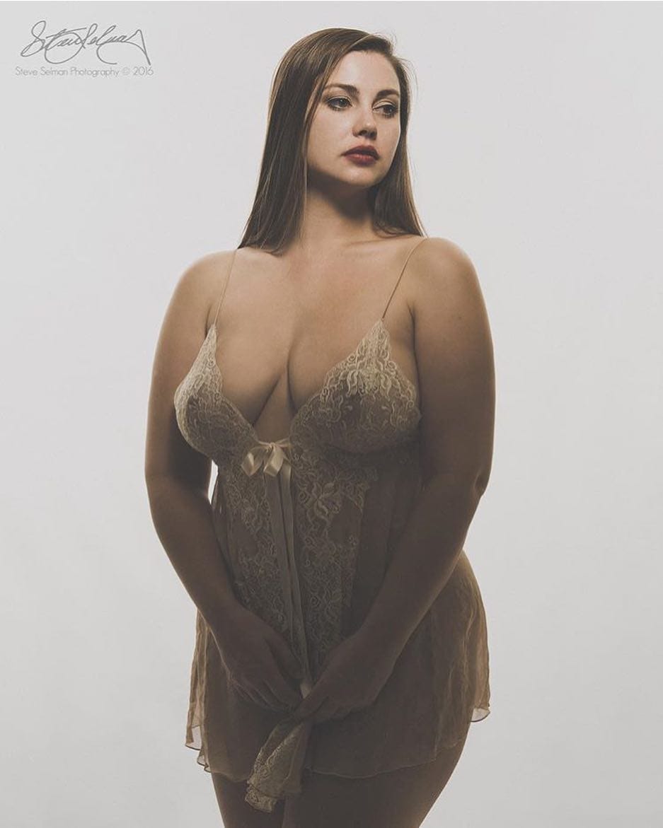 Picture of Lillias Right