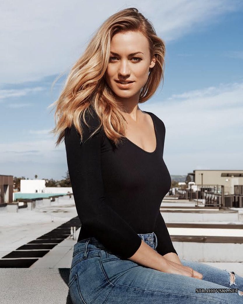 Yvonne Strahovski - Post only 1 Photo or GIF per post of 