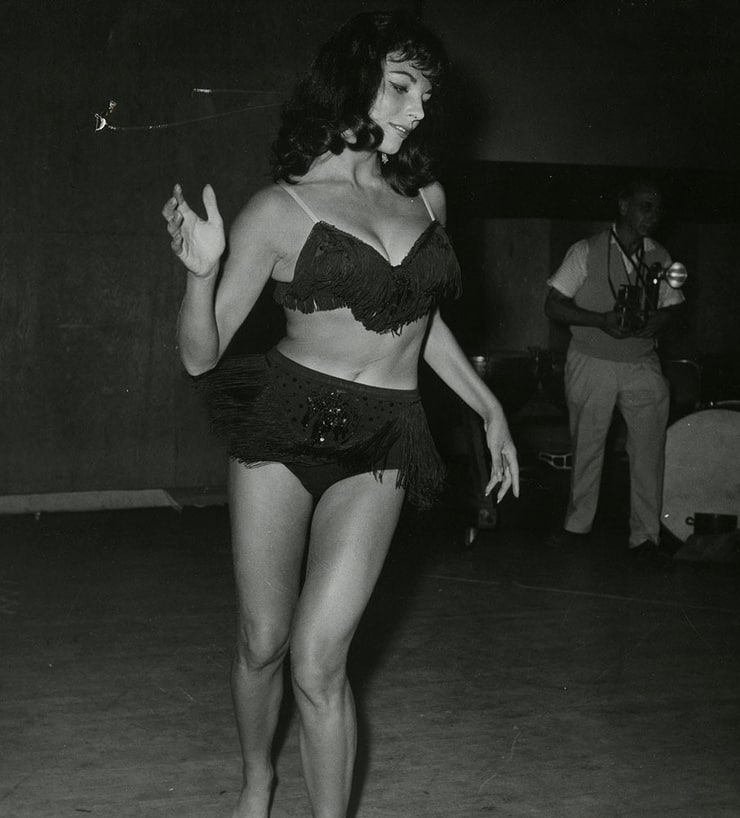 Picture of Joan Collins.