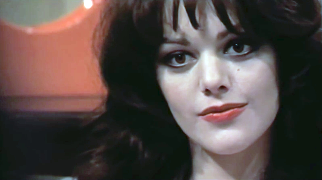 Tina Aumont