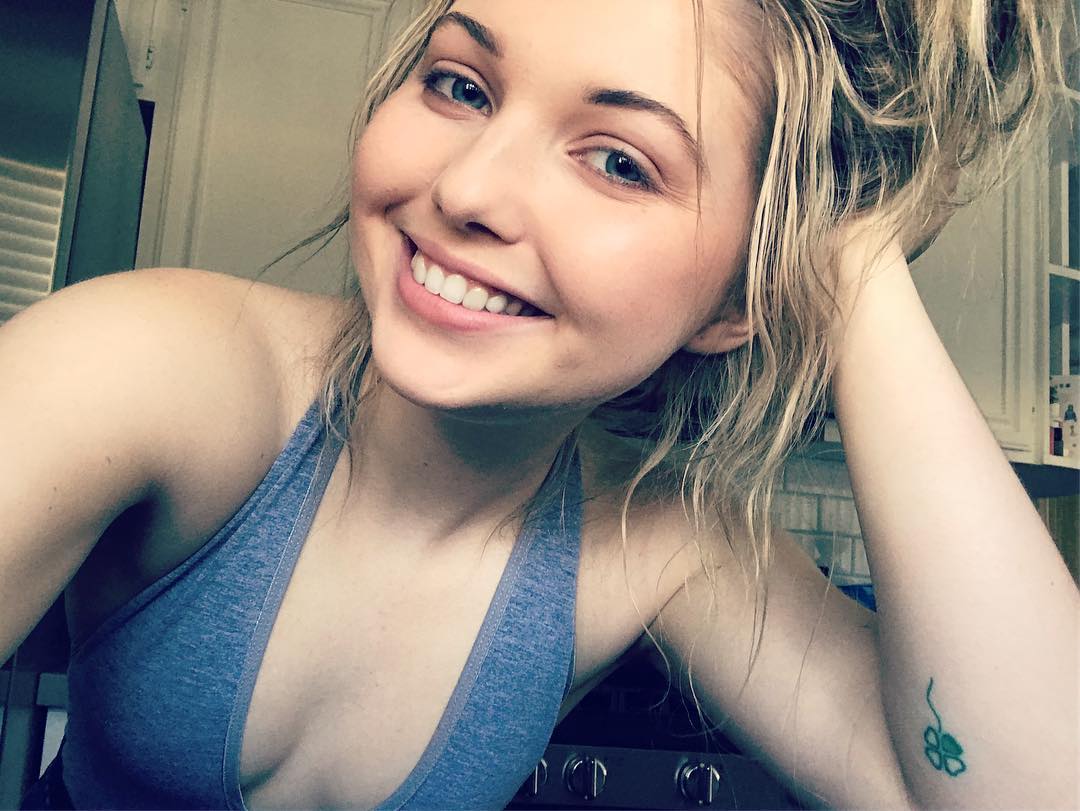 Sammi Hanratty Sammi Hanratty