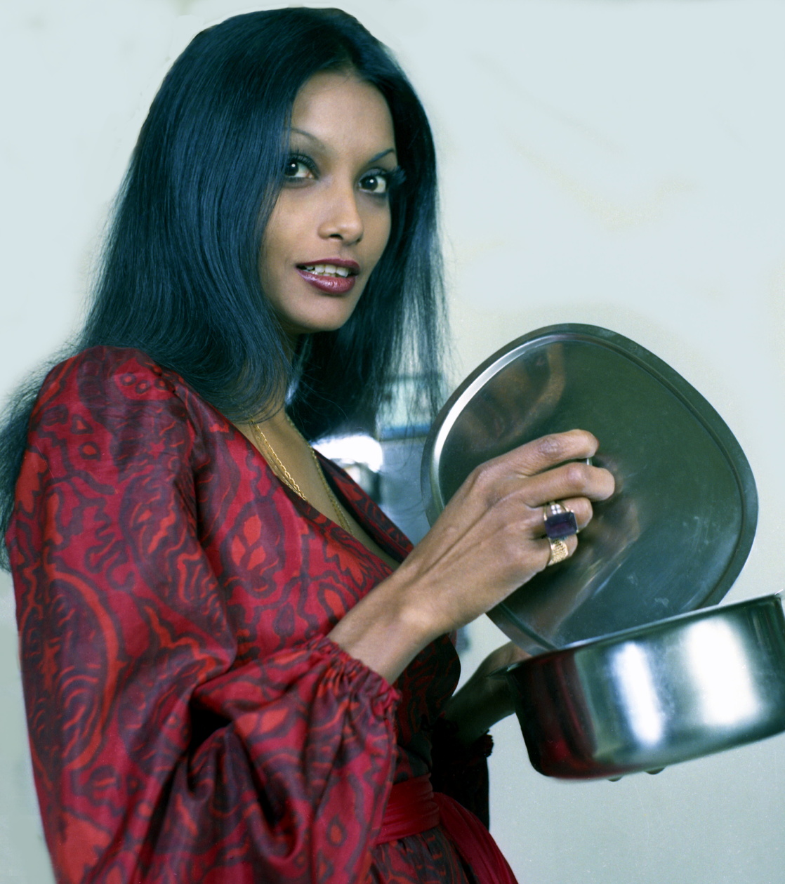 Picture of Shakira Caine