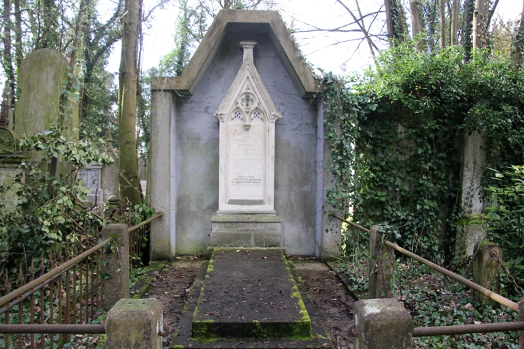 La Madeleine Cemetery