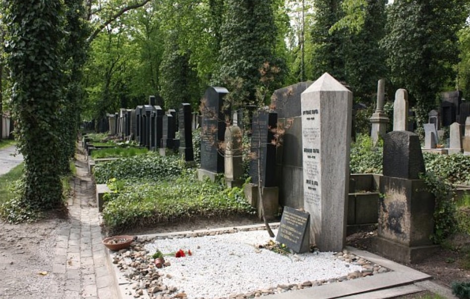 New Jewish Cemetery, Prague