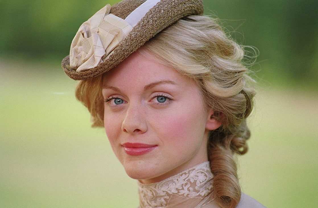 Christina Cole