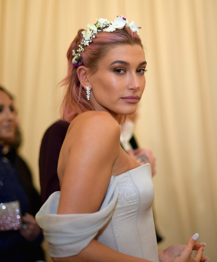 Hailey Baldwin Picture