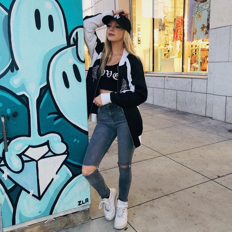 Picture of Jordyn Jones