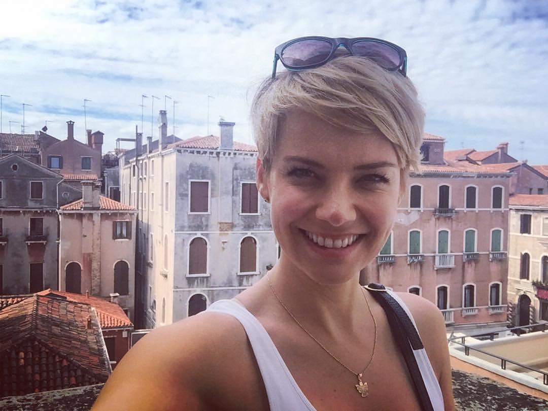 Andrea Osvárt Andrea Osvárt