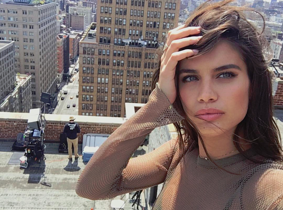 Sara Sampaio Sara Sampaio