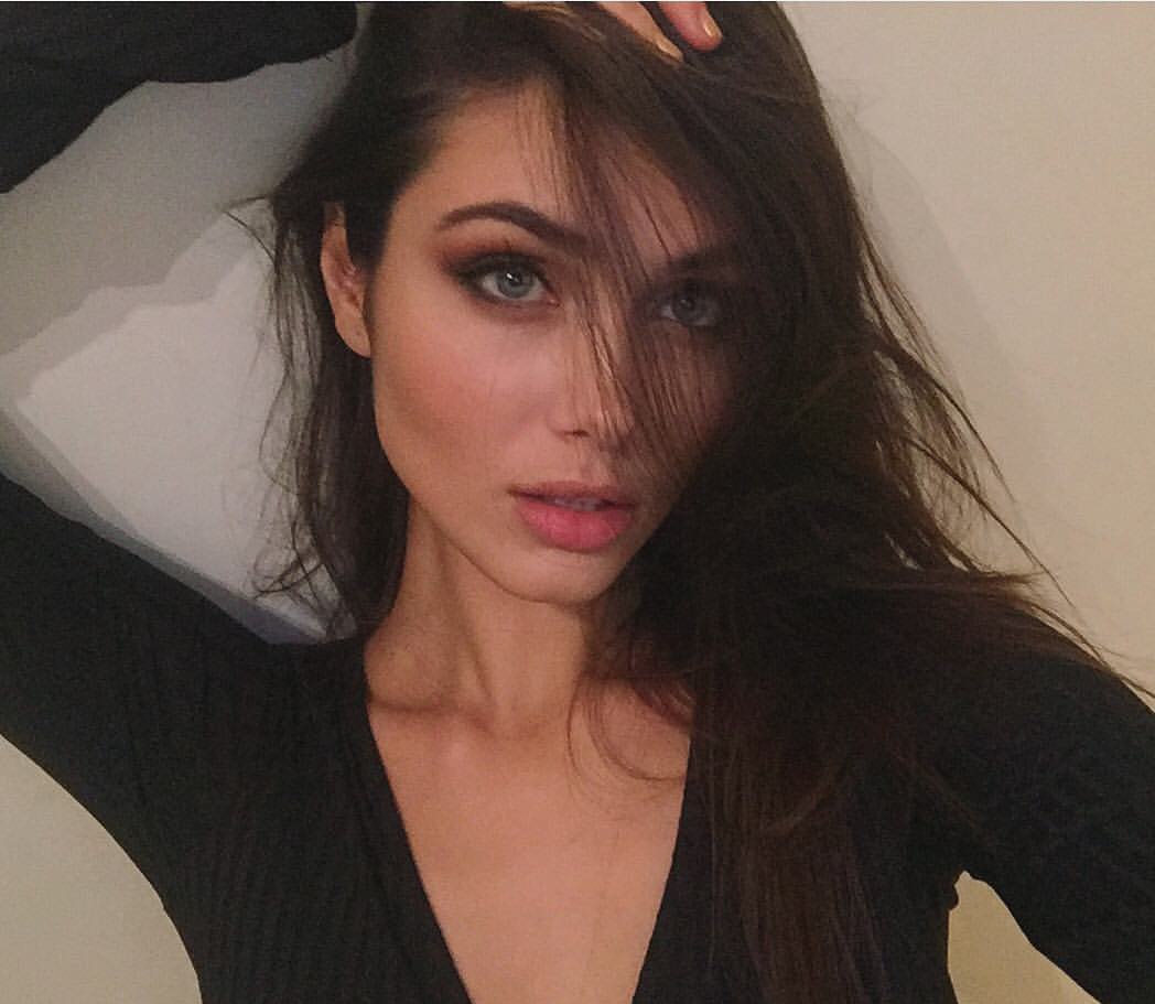 Vika Bronova Vika Bronova
