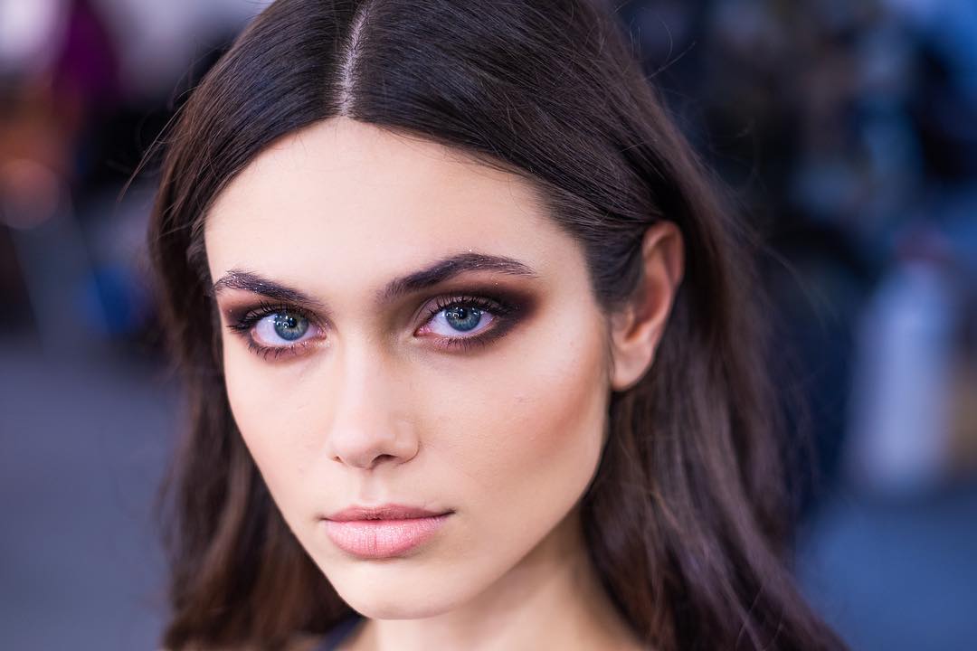 Vika Bronova Vika Bronova