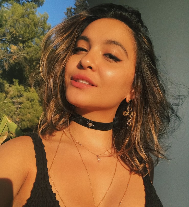 Picture Of Stella Hudgens 