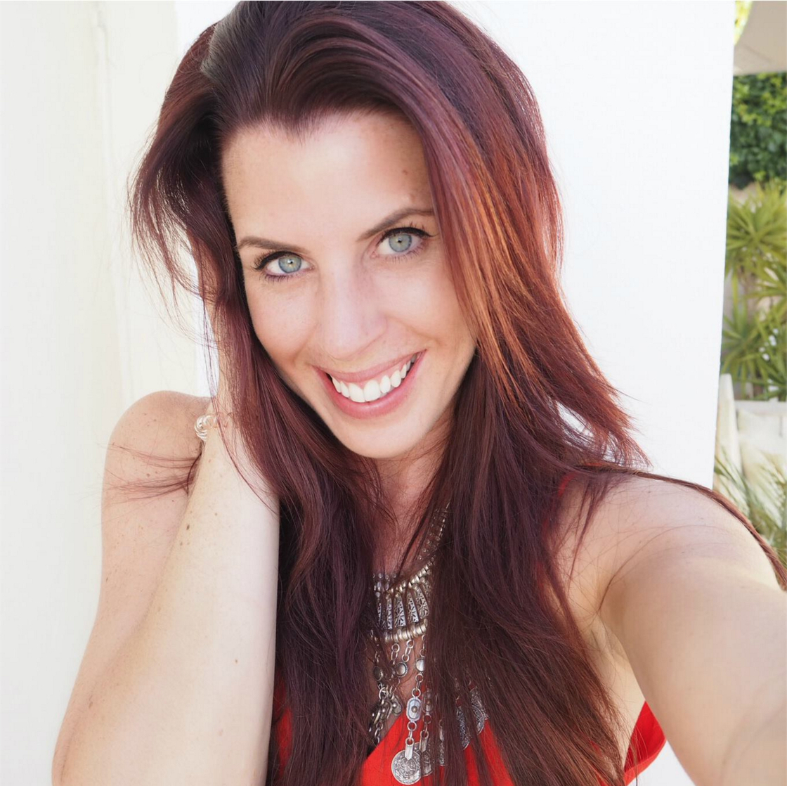 Picture of Carly Rowena