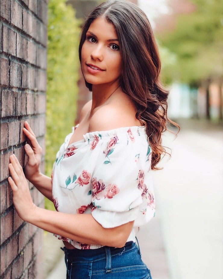 Image of Sarah Troyer