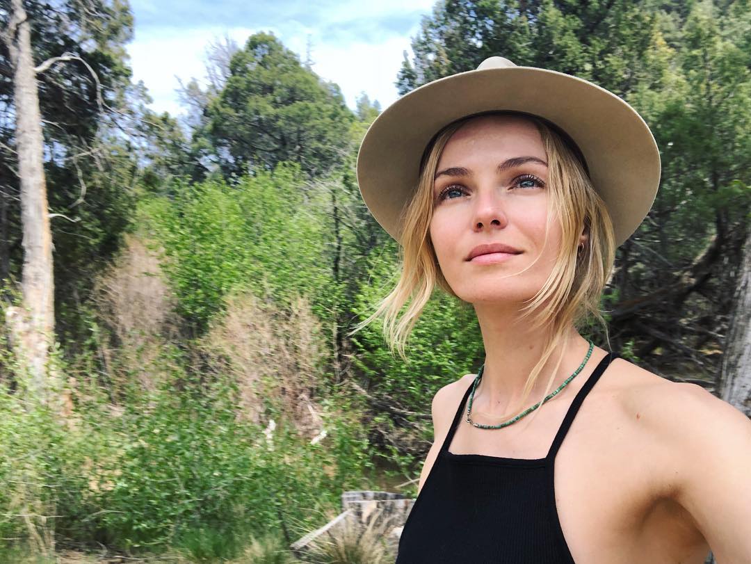 Valentina Zelyaeva Valentina Zelyaeva