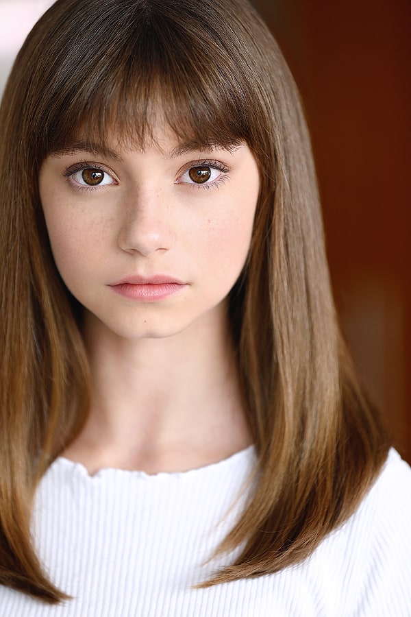 Lauren Lindsey Donzis As Molly 67C