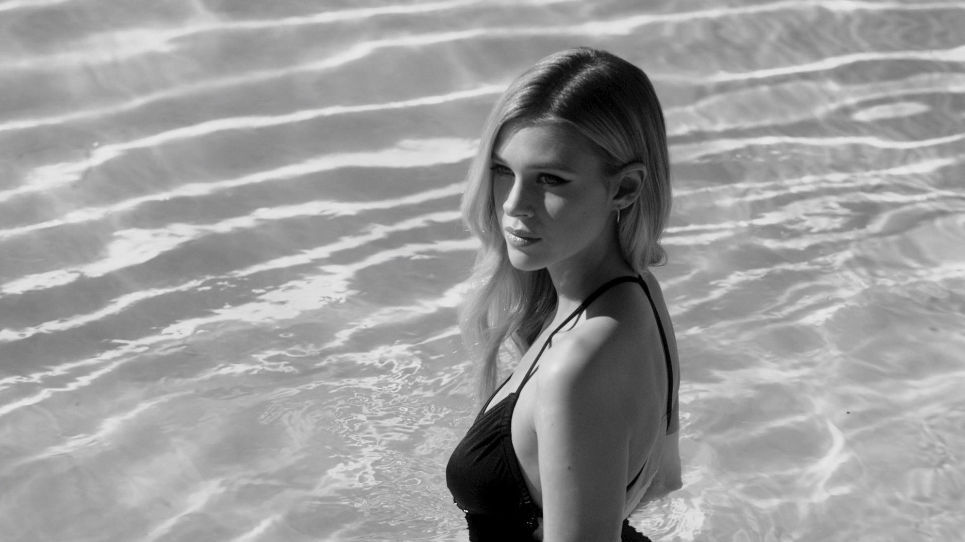 Nicola Peltz.