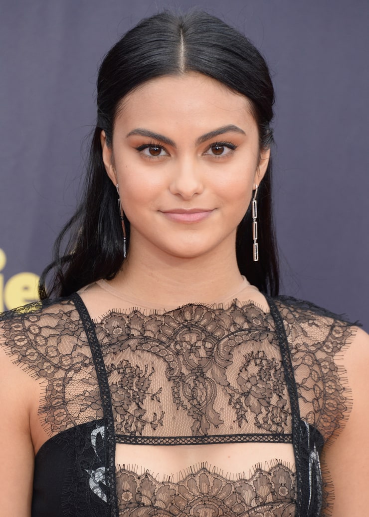 Next photo of Camila Mendes