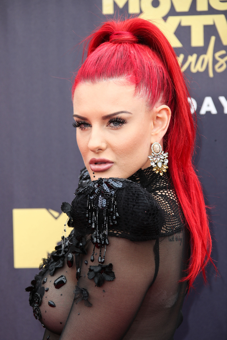 Picture of Justina Valentine