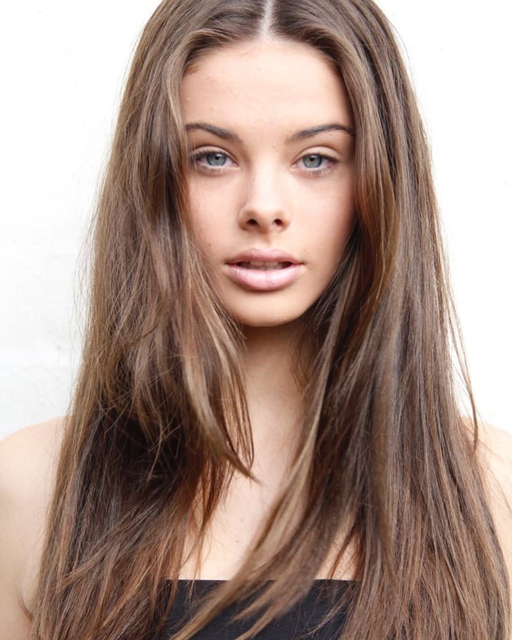 Picture Of Meika Woollard