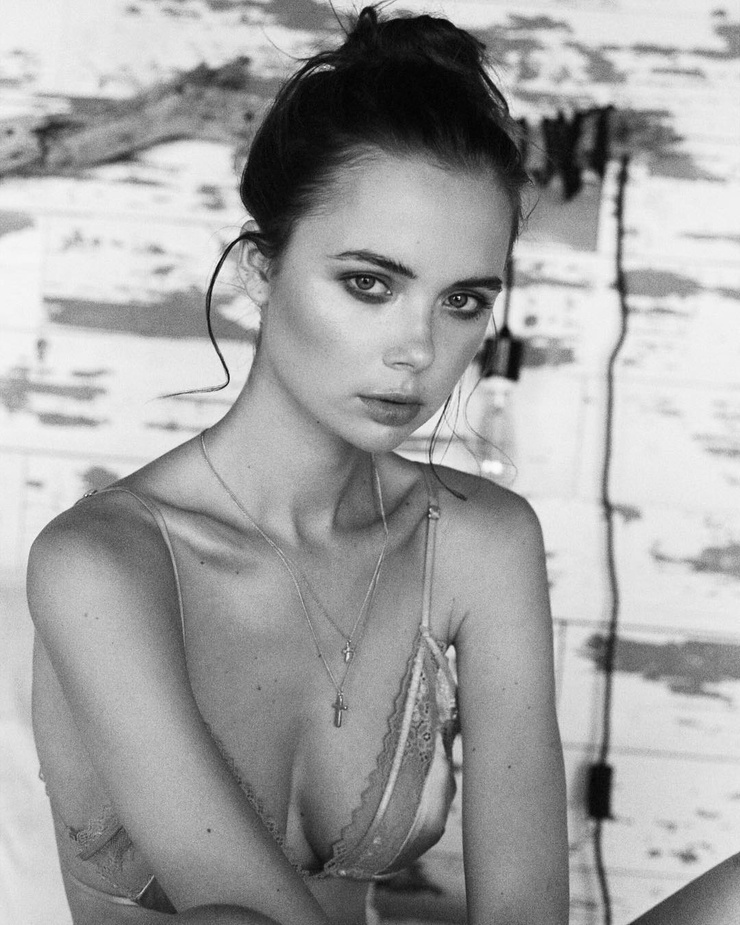 Picture of jana jung