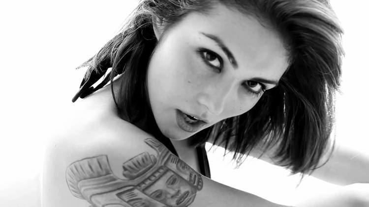 Daniella Pineda Daniella Pineda