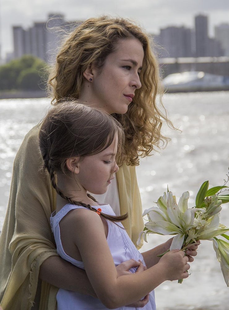 Silvia Abascal & Naia Guz Sanchez