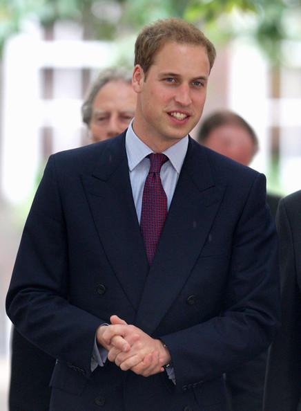 Сколько принцу уильяму. Уильям и кейт миддлтон. Сколько принцу уильяму. Принц мобильям. Принц уи́льям, герцог кембриджский.