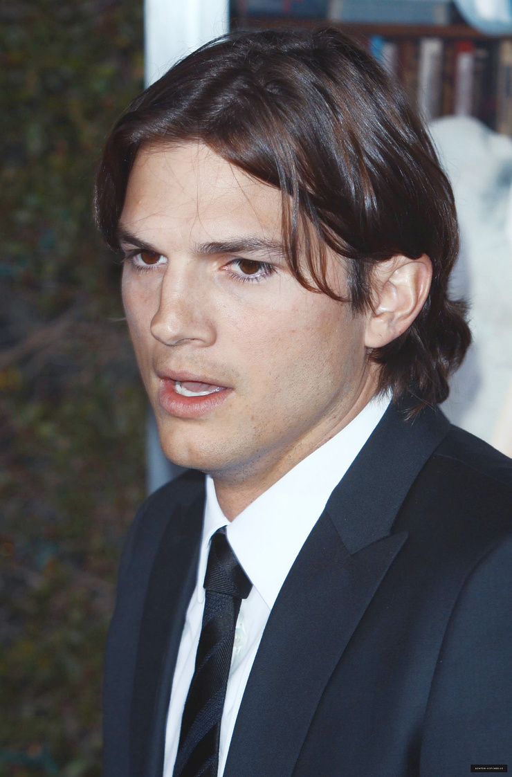 Picture Of Ashton Kutcher