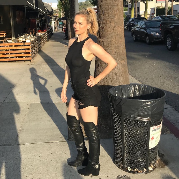 Picture of Iliza Shlesinger.