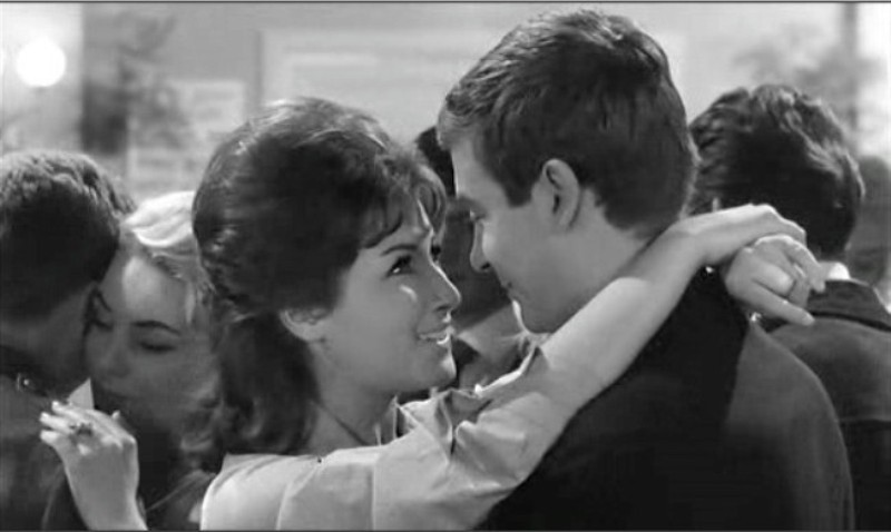 Love and the Frenchwoman Love and the Frenchwoman