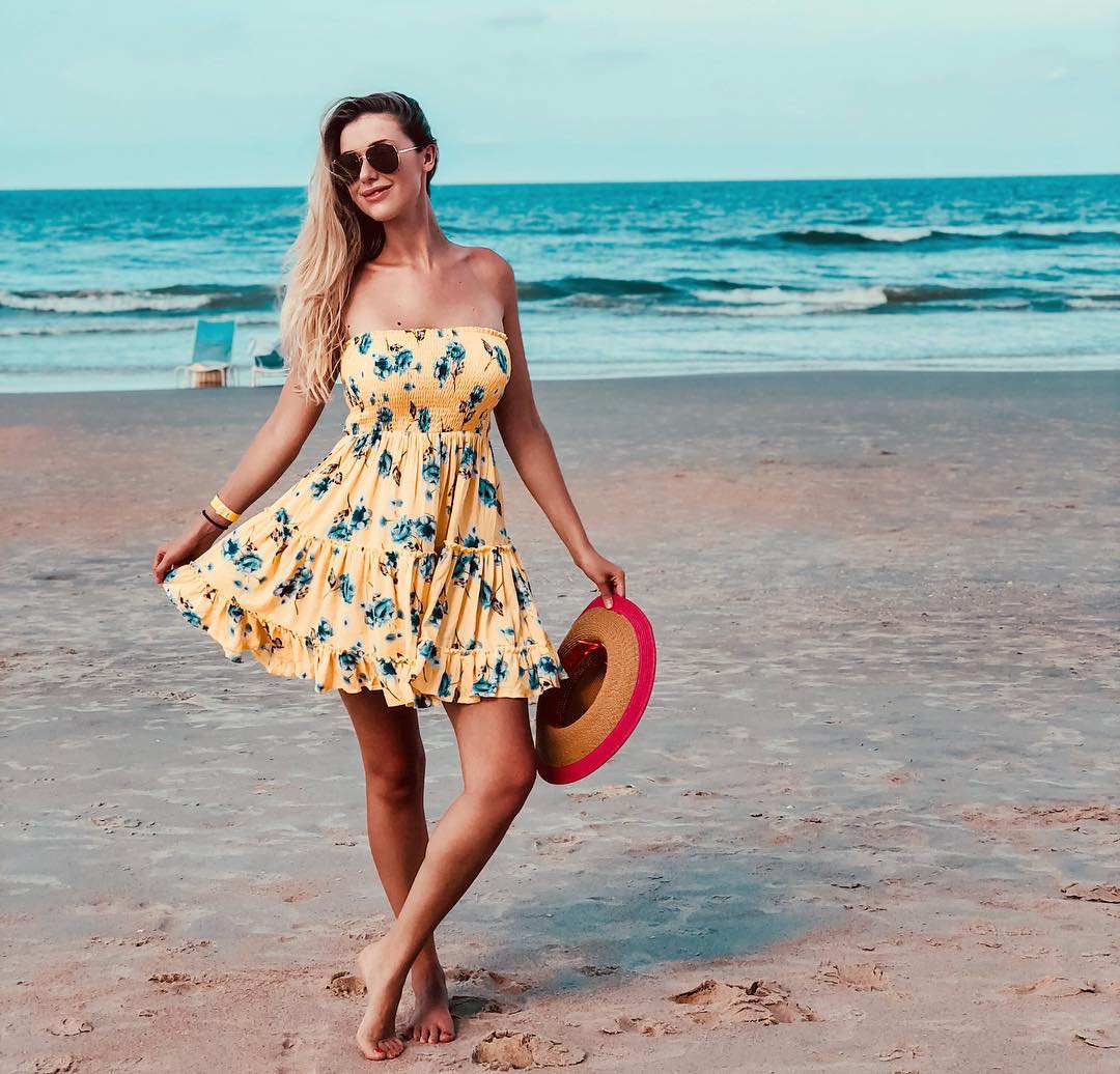 Noelle Foley Noelle Foley